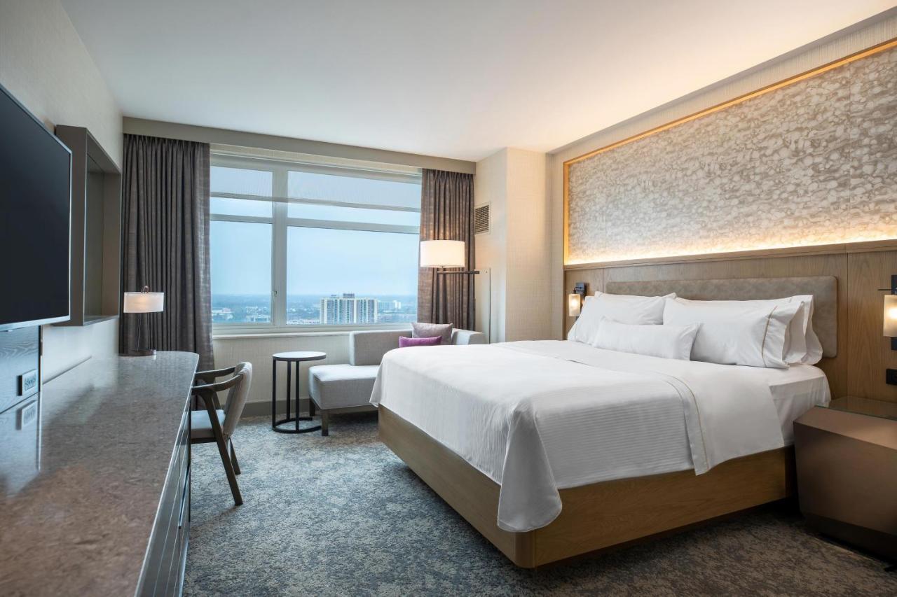 Отель The Westin Chicago Ломбард Экстерьер фото