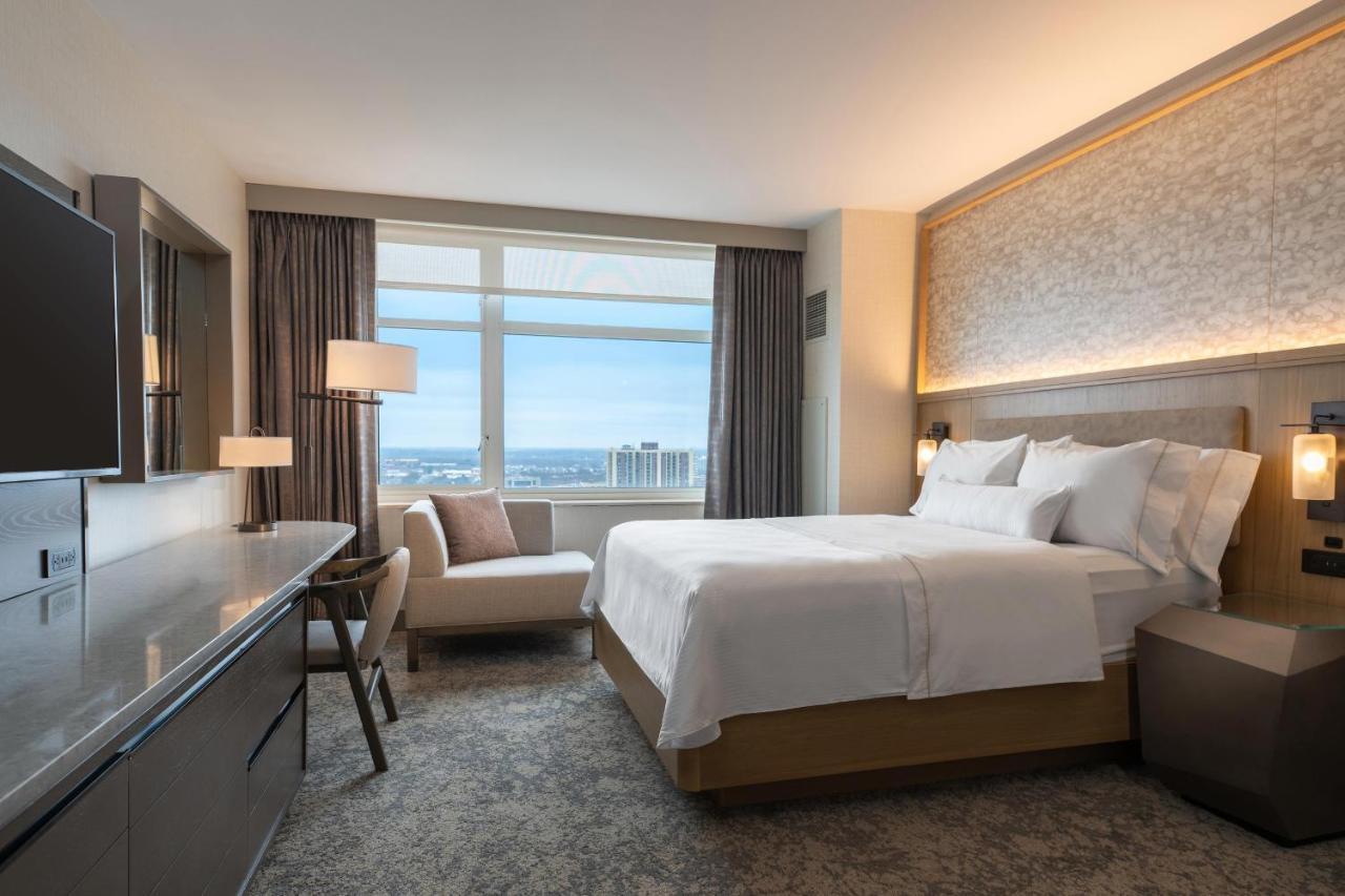 Отель The Westin Chicago Ломбард Экстерьер фото